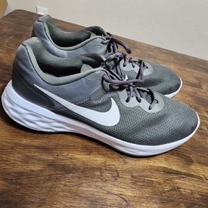 Nike revolution 6 next nature mens size 15